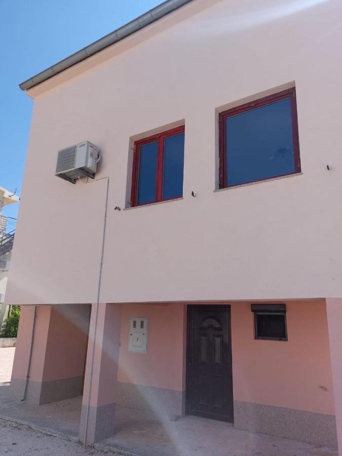 Apartmani Ana Sukošan Exterior foto