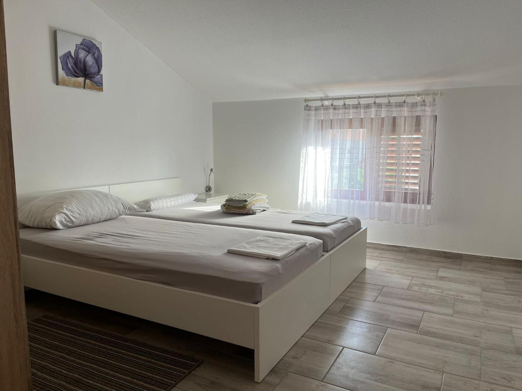 Apartmani Ana Sukošan Exterior foto